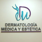 Logotipo en PVC tipo relieve- 56x80 cm (1993)